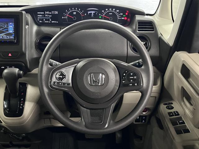 N-BOX Gホンダセンシング 衝突軽減ブレーキ 車線逸脱警報 アダプティブクルーズ ETC 両側スライドドア ケンウッドナビ バックカメラ CD・DVD BTオーディオ フルセグTV 革調シートカバー スマートキー LEDランプ(11枚目)