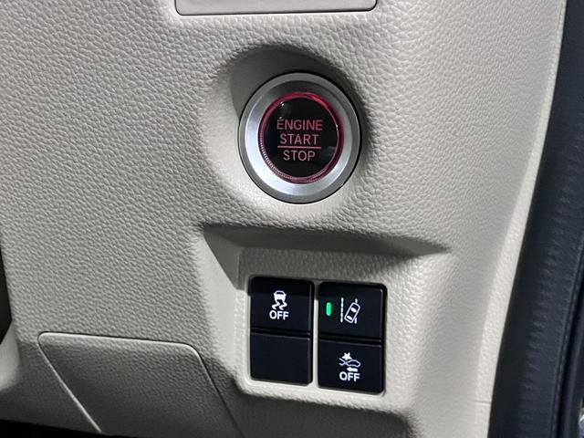 N-BOX Gホンダセンシング 衝突軽減ブレーキ 車線逸脱警報 アダプティブクルーズ ETC 両側スライドドア ケンウッドナビ バックカメラ CD・DVD BTオーディオ フルセグTV 革調シートカバー スマートキー LEDランプ(18枚目)