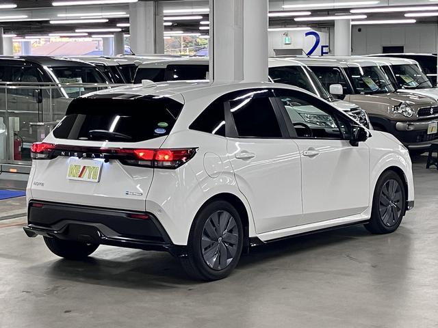 ノート e-POWER X 寒冷地仕様 ホットプラス&クリアビューパック NC9インチナビ アラウンドビュー インテリミラー プロパイロット BSW・RCTA ワイヤレス充電 ETC2.0 シート&ステアヒーター アダプティブLEDライト(3枚目)