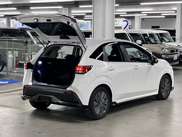 ノート e-POWER X 寒冷地仕様 ホットプラス&クリアビューパック NC9インチナビ アラウンドビュー インテリミラー プロパイロット BSW・RCTA ワイヤレス充電 ETC2.0 シート&ステアヒーター アダプティブLEDライト(25枚目)