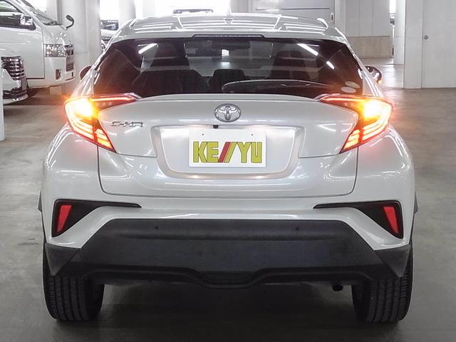 C-HR G-T 4WD ターボ セーフティセンス BSM シートヒーター ハーフレザーシート カロッツェリアナビ バックカメラ BTオーディオ フルセグTV CD・DVD ETC LEDライト 純正18AW スマートキー 記録簿有(7枚目)