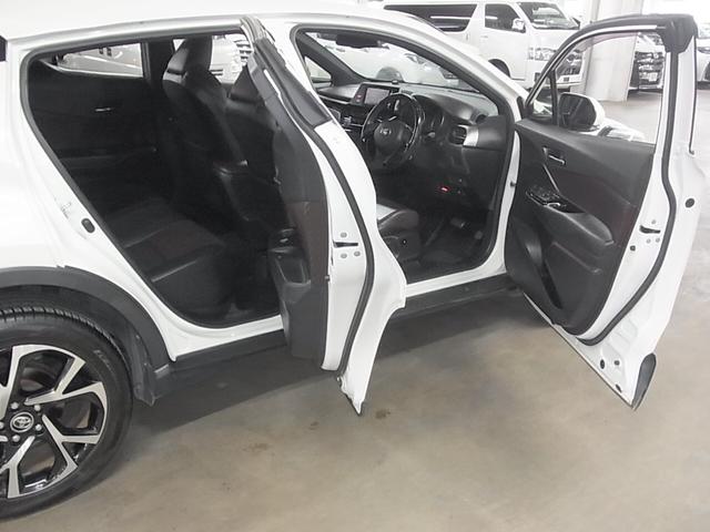 C-HR G-T 4WD ターボ セーフティセンス BSM シートヒーター ハーフレザーシート カロッツェリアナビ バックカメラ BTオーディオ フルセグTV CD・DVD ETC LEDライト 純正18AW スマートキー 記録簿有(23枚目)