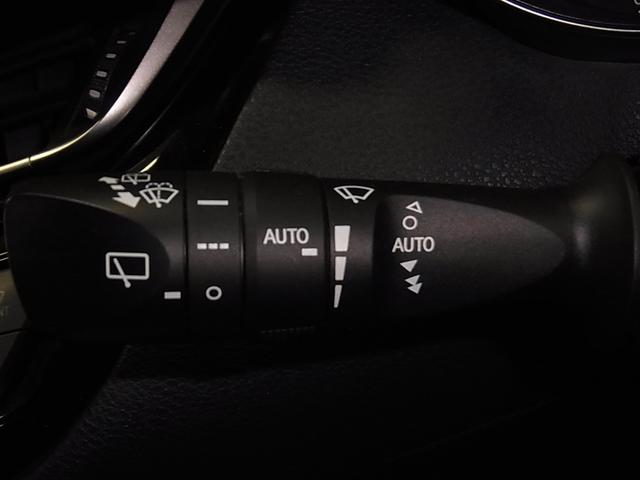 C-HR G-T 4WD ターボ セーフティセンス BSM シートヒーター ハーフレザーシート カロッツェリアナビ バックカメラ BTオーディオ フルセグTV CD・DVD ETC LEDライト 純正18AW スマートキー 記録簿有(42枚目)