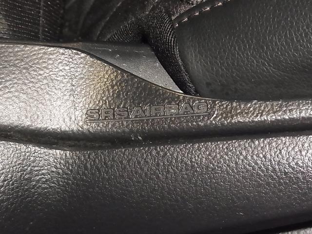 C-HR G-T 4WD ターボ セーフティセンス BSM シートヒーター ハーフレザーシート カロッツェリアナビ バックカメラ BTオーディオ フルセグTV CD・DVD ETC LEDライト 純正18AW スマートキー 記録簿有(48枚目)