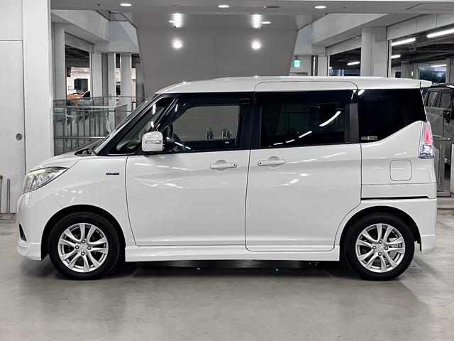 デリカD:2 ハイブリッドSZ ナビパッケージ 純正フルエアロ 衝突軽減ブレーキ 車線逸脱警報 全方位モニター付メモリーナビ シートヒーター 両側電動スライド BTオーディオ フルセグTV ETC クルコン 後席テーブル&サンシェード スマートキー HIDライト(10枚目)