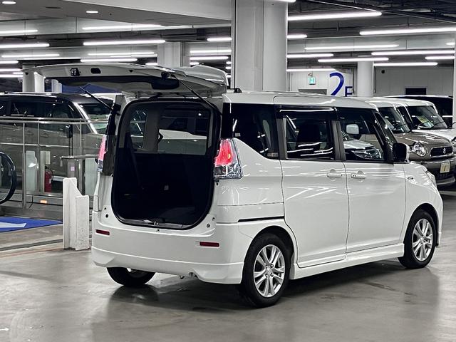 デリカD:2 ハイブリッドSZ ナビパッケージ 純正フルエアロ 衝突軽減ブレーキ 車線逸脱警報 全方位モニター付メモリーナビ シートヒーター 両側電動スライド BTオーディオ フルセグTV ETC クルコン 後席テーブル&サンシェード スマートキー HIDライト(26枚目)