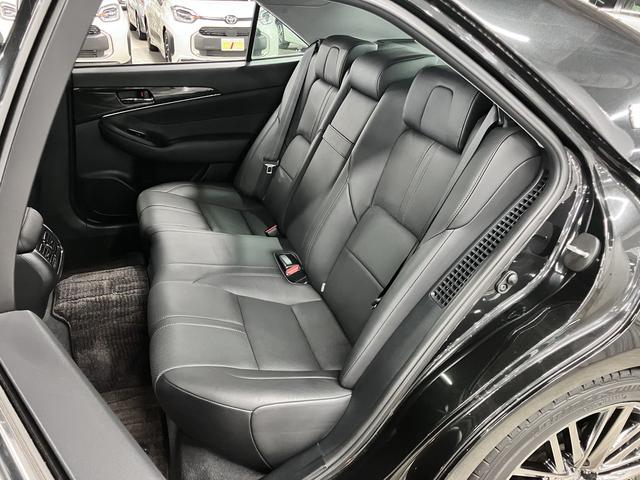 クラウンハイブリッド アスリートS アドバンスト&レザーシート&ドラサポパッケージ ムーンルーフ 衝突軽減ブレーキ レーダークルーズ ソナー 本革電動シート シートベンチレーション ステアヒーター 純正8型ナビ バックカメラ BTオーディオ フルセグ CDDVD ETC OP18AW(24枚目)