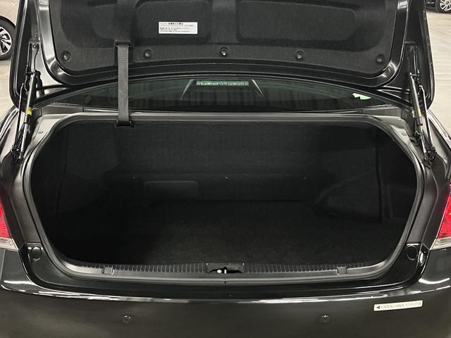 クラウンハイブリッド アスリートS アドバンスト&レザーシート&ドラサポパッケージ ムーンルーフ 衝突軽減ブレーキ レーダークルーズ ソナー 本革電動シート シートベンチレーション ステアヒーター 純正8型ナビ バックカメラ BTオーディオ フルセグ CDDVD ETC OP18AW(26枚目)