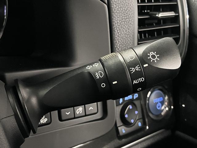 クラウンハイブリッド アスリートS アドバンスト&レザーシート&ドラサポパッケージ ムーンルーフ 衝突軽減ブレーキ レーダークルーズ ソナー 本革電動シート シートベンチレーション ステアヒーター 純正8型ナビ バックカメラ BTオーディオ フルセグ CDDVD ETC OP18AW(42枚目)