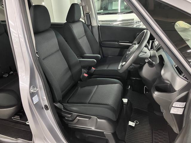 フリード+ハイブリッド ハイブリッドG・ホンダセンシング ワンオーナー 衝突軽減ブレーキ 車線逸脱警報 アダプティブクルーズ ETC 両側パワースライド 純正ディスプレイオーディオ バックカメラ CD再生 TV USB端子 オートエアコン 電動格納ドアミラー LEDランプ(13枚目)