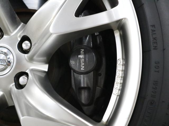 フェアレディZ バージョンS 6速マニュアル ストラーダナビ バックカメラ CD・DVD再生 Bluetoothオーディオ フルセグTV ETC インテリキー オートエアコン 電動格納ドアミラー HIDランプ 純正19AW&キャリパー スペアキー(43枚目)