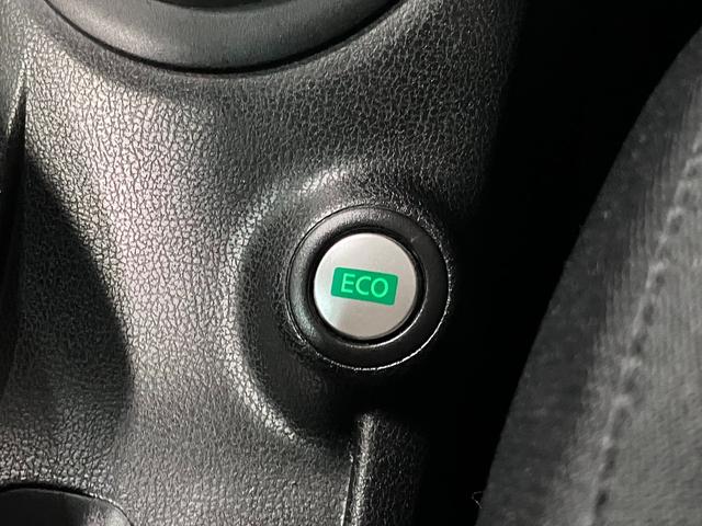 ノート Ｘ　ＤＩＧ－Ｓ　エマージェンシーブレーキパッケージ　エマージェンシーブレーキ　車線逸脱警報　純正ナビ　バックカメラ　ＣＤ・ＤＶＤ　Ｂｌｕｅｔｏｏｔｈオーディオ　フルセグ　ＥＴＣ　インテリキー　電動格納ドアミラー　オートエアコン　ヘッドライトレベライザー（30枚目）