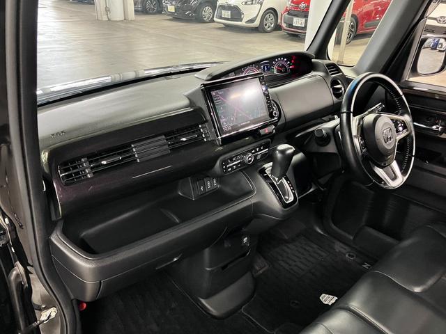 N-BOXカスタム G・Lターボホンダセンシング 衝突軽減ブレーキ 車線逸脱警報 アダプティブクルーズ パドルシフト ETC 純正8インチナビ 両側パワースライド バックカメラ BTオーディオ フルセグ スマートキー オートリトラミラー LEDランプ(23枚目)