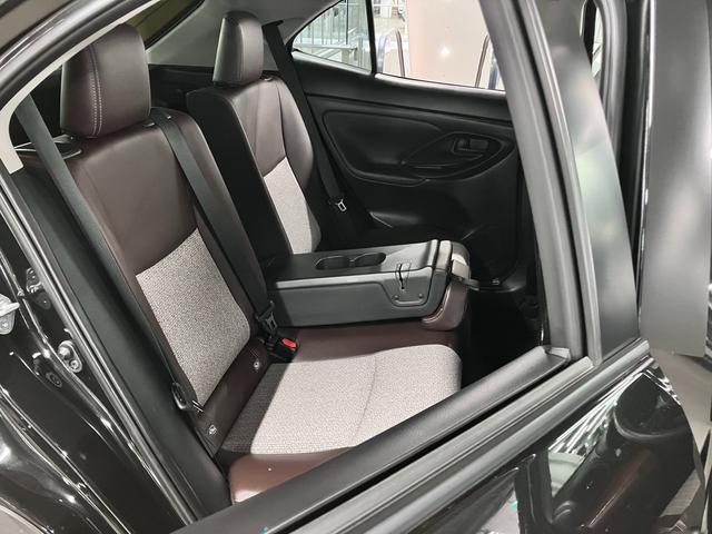ヤリスクロス ハイブリッドZ ワンオーナー BSM・PKSB シートヒーター 純正8型ディスプレイオーディオ セーフティセンス ETC パワーバックドア バックカメラ BTオーディオ フルセグ USB スマートキー パワーシート LEDランプ(14枚目)