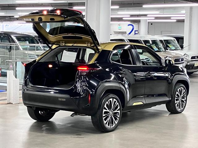 ヤリスクロス ハイブリッドZ ワンオーナー BSM・PKSB シートヒーター 純正8型ディスプレイオーディオ セーフティセンス ETC パワーバックドア バックカメラ BTオーディオ フルセグ USB スマートキー パワーシート LEDランプ(25枚目)