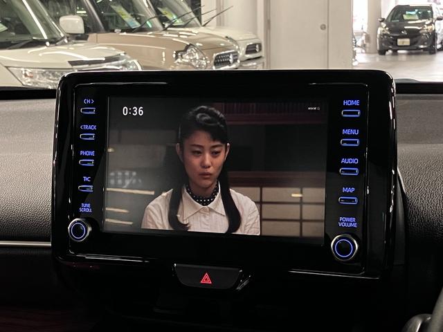 ヤリスクロス ハイブリッドZ ワンオーナー BSM・PKSB シートヒーター 純正8型ディスプレイオーディオ セーフティセンス ETC パワーバックドア バックカメラ BTオーディオ フルセグ USB スマートキー パワーシート LEDランプ(30枚目)