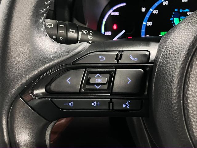 ヤリスクロス ハイブリッドZ ワンオーナー BSM・PKSB シートヒーター 純正8型ディスプレイオーディオ セーフティセンス ETC パワーバックドア バックカメラ BTオーディオ フルセグ USB スマートキー パワーシート LEDランプ(34枚目)