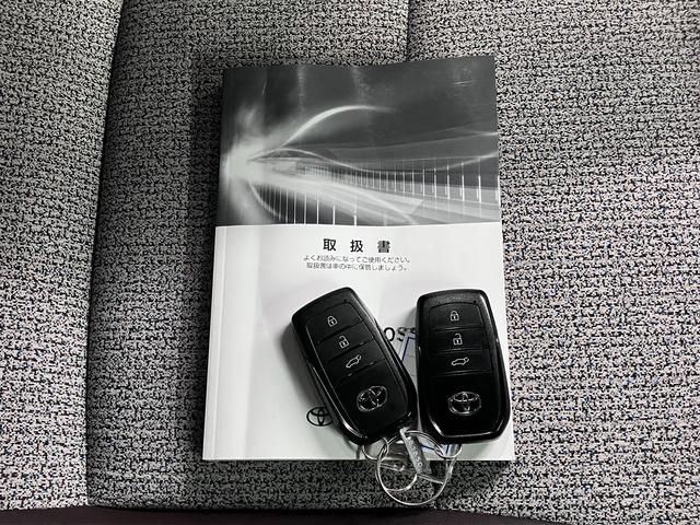 ヤリスクロス ハイブリッドZ ワンオーナー BSM・PKSB シートヒーター 純正8型ディスプレイオーディオ セーフティセンス ETC パワーバックドア バックカメラ BTオーディオ フルセグ USB スマートキー パワーシート LEDランプ(41枚目)