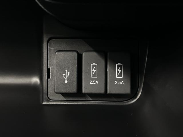 N-BOXカスタム Lターボ ホンダセンシング 純正9インチナビ シートヒーター 両側電動スライドドア バックカメラ BTオーディオ フルセグTV CD・DVD ETC パドルシフト ソナー 後席テーブル&サンシェード LEDライト 純正15AW(34枚目)