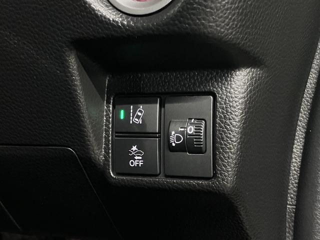 N-BOXカスタム Lターボ ホンダセンシング 純正9インチナビ シートヒーター 両側電動スライドドア バックカメラ BTオーディオ フルセグTV CD・DVD ETC パドルシフト ソナー 後席テーブル&サンシェード LEDライト 純正15AW(43枚目)