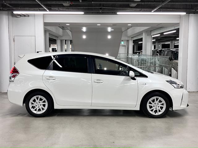 プリウスアルファ S 後期 純正ナビ バックカメラ Bluetoothオーディオ フルセグTV CD・DVD再生 ビルトインETC スマートキー オートライト フォグランプ 純正16インチAW 電動格納ミラー ドアバイザー(9枚目)