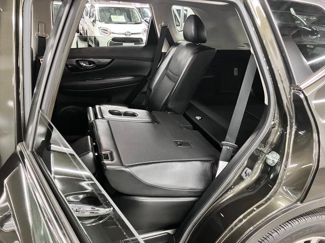 エクストレイル ２０Ｘｉ　４ＷＤ　インテリミラー　アラウンドビュー　ＢＳＷ・ＲＣＴＡ　アルパイン１０インチナビ　全席シートヒーター　プロパイロット　ＥＴＣ　オートバックドア　ＢＴオーディオ　衝突軽減ブレーキ　車線逸脱警報　ＬＥＤランプ（15枚目）