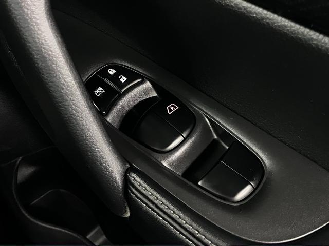 エクストレイル ２０Ｘｉ　４ＷＤ　インテリミラー　アラウンドビュー　ＢＳＷ・ＲＣＴＡ　アルパイン１０インチナビ　全席シートヒーター　プロパイロット　ＥＴＣ　オートバックドア　ＢＴオーディオ　衝突軽減ブレーキ　車線逸脱警報　ＬＥＤランプ（40枚目）