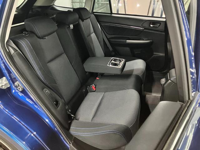 レヴォーグ １．６ＧＴ－Ｓアイサイト　４ＷＤターボ　ＳＴＩフロントアンダースポイラー　衝突軽減ブレーキ　車線逸脱警報　全車速追従クルーズ　パドルシフト　ＥＴＣ　イクリプスナビ　バックカメラ　ＢＴオーディオ　フルセグ　パワーシート　ウォッシャー付ＬＥＤ（14枚目）