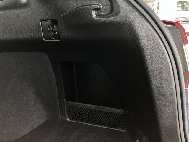 レヴォーグ １．６ＧＴ－Ｓアイサイト　４ＷＤターボ　ＳＴＩフロントアンダースポイラー　衝突軽減ブレーキ　車線逸脱警報　全車速追従クルーズ　パドルシフト　ＥＴＣ　イクリプスナビ　バックカメラ　ＢＴオーディオ　フルセグ　パワーシート　ウォッシャー付ＬＥＤ（42枚目）