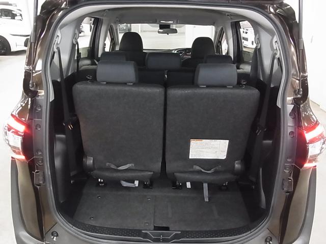 シエンタ ハイブリッドＧ　セーフティセンス　両側電動スライドドア　純正ナビ　バックカメラ　Ｂｌｕｅｔｏｏｔｈオーディオ　フルセグＴＶ　ＣＤ・ＤＶＤ　ＥＴＣ　ＬＥＤヘッドランプ　オートエアコン　スマートキー　スペアキー・記録簿有（25枚目）