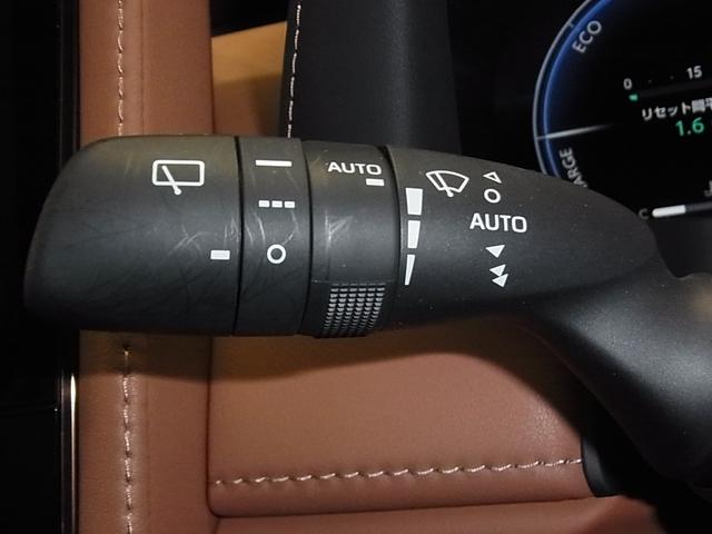 ヴェルファイアハイブリッド Z プレミア ワンオーナー 左右独立ムーンルーフ HUD デジタルミラー パノラミックビュー トヨタチームメイト 後席モニター BSM 本革シート 前後席ベンチレーション 純正14型ナビ セーフティセンス ETC2.0 パワーバックドア 両側パワースライド(39枚目)