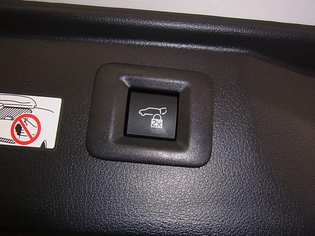 ヴェルファイアハイブリッド Z プレミア ワンオーナー 左右独立ムーンルーフ HUD デジタルミラー パノラミックビュー トヨタチームメイト 後席モニター BSM 本革シート 前後席ベンチレーション 純正14型ナビ セーフティセンス ETC2.0 パワーバックドア 両側パワースライド(53枚目)