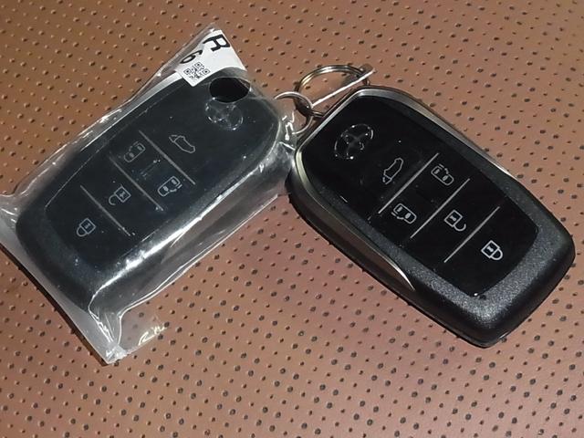 ヴェルファイアハイブリッド Z プレミア ワンオーナー 左右独立ムーンルーフ HUD デジタルミラー パノラミックビュー トヨタチームメイト 後席モニター BSM 本革シート 前後席ベンチレーション 純正14型ナビ セーフティセンス ETC2.0 パワーバックドア 両側パワースライド(56枚目)