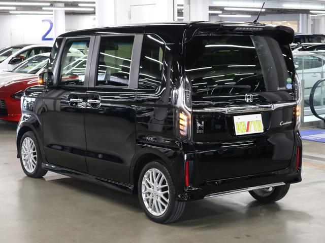 N-BOXカスタム Lターボ ホンダセンシング ETC 純正8インチナビ シートヒーター 両側パワースライド バックカメラ BTオーディオ フルセグ スマートキー パドルシフト オートリトラミラー パーキングセンサー LEDランプ(8枚目)