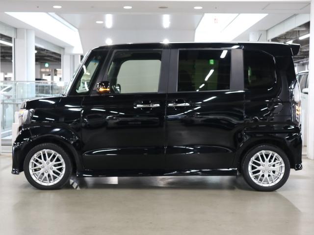 N-BOXカスタム Lターボ ホンダセンシング ETC 純正8インチナビ シートヒーター 両側パワースライド バックカメラ BTオーディオ フルセグ スマートキー パドルシフト オートリトラミラー パーキングセンサー LEDランプ(10枚目)