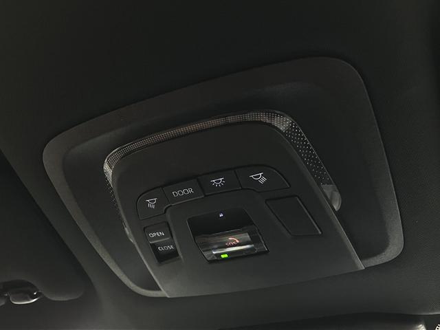 クラウンスポーツ Z 4WD 内装/サンドブラウン モデリスタフルエアロ パノラマルーフ アドバンストパーク パノラミックビュー デジタルミラー HUD 12.3インチナビ ETC2.0 本革 ベンチレーション ステアヒーター パワーバックドア おくだけ充電 AC1500W(31枚目)