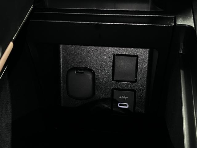 クラウンスポーツ Z 4WD 内装/サンドブラウン モデリスタフルエアロ パノラマルーフ アドバンストパーク パノラミックビュー デジタルミラー HUD 12.3インチナビ ETC2.0 本革 ベンチレーション ステアヒーター パワーバックドア おくだけ充電 AC1500W(41枚目)