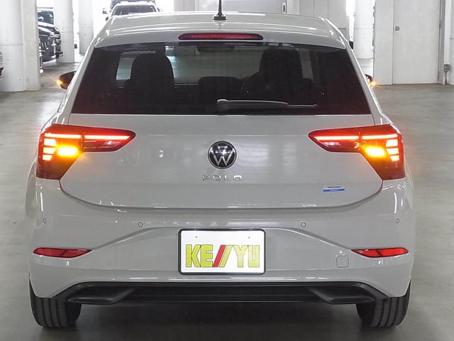 ポロ TSIアクティブ ターボ デジタルコックピットプロ 衝突軽減ブレーキ レーンキープ アダプティブクルーズ パドルシフト ETC2.0 パークアシスト 純正ナビ BTオーディオ スマートキー ワイヤレスチャージング LEDランプ(7枚目)