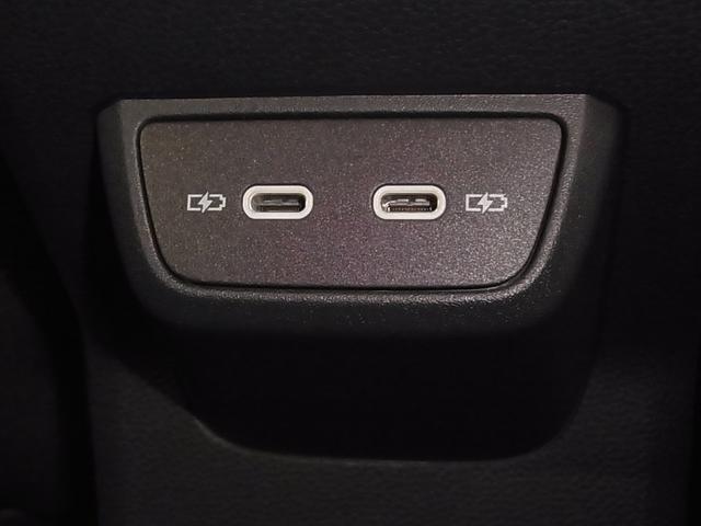 ポロ TSIアクティブ ターボ デジタルコックピットプロ 衝突軽減ブレーキ レーンキープ アダプティブクルーズ パドルシフト ETC2.0 パークアシスト 純正ナビ BTオーディオ スマートキー ワイヤレスチャージング LEDランプ(37枚目)