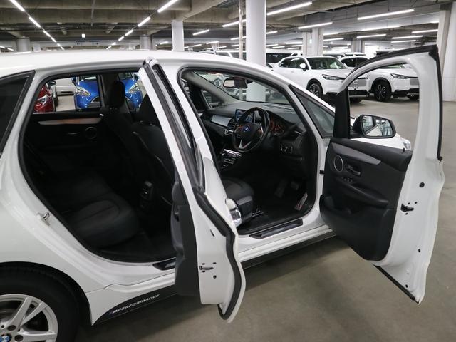 2シリーズ 218dアクティブツアラー ディーゼル ドライビングアシスト パーキングセンサー 純正8.8インチナビ ETC2.0 バックカメラ Bluetoothオーディオ CD・DVD LEDライト フォグランプ 純正16AW スペアキー・記録簿有(12枚目)