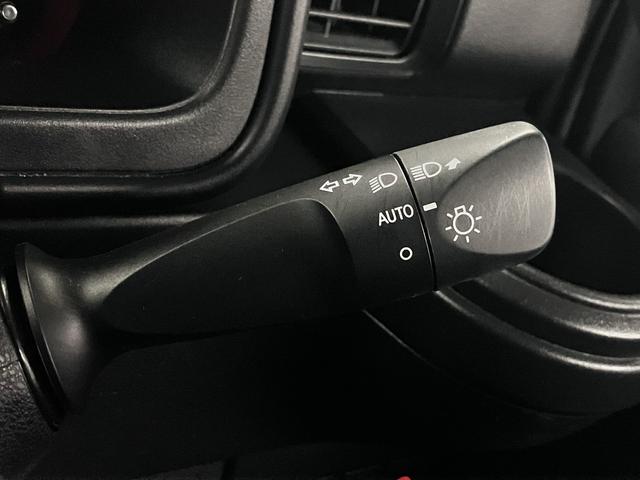 ハイゼットカーゴ デラックス SAIII ハイルーフ スマートアシスト3 誤発進抑制機能 車線逸脱警報 オートハイビーム LEDヘッドランプ 純正ラジオデッキ オーバーヘッドシェルフ アイドリングストップ パワーウインドウ エアコン キーレス スペアキー(36枚目)
