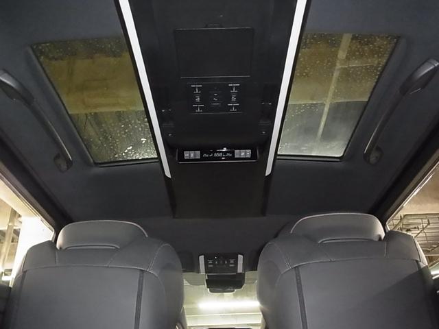 アルファードハイブリッド Z 4WD 1オーナー 左右独立ムーンルーフ デジタルミラー ユニバーサルステップ パノラミックビュー トヨタチームメイト HUD BSM 純正14型ナビ シートベンチレーション ステアヒーター パワーバックドア 両側電動スライド セーフティセンス ETC2.0(16枚目)
