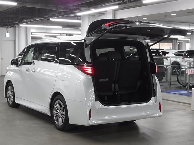 アルファードハイブリッド Z 4WD 1オーナー 左右独立ムーンルーフ デジタルミラー ユニバーサルステップ パノラミックビュー トヨタチームメイト HUD BSM 純正14型ナビ シートベンチレーション ステアヒーター パワーバックドア 両側電動スライド セーフティセンス ETC2.0(25枚目)