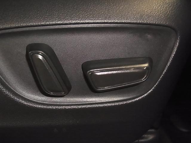 アルファードハイブリッド Z 4WD 1オーナー 左右独立ムーンルーフ デジタルミラー ユニバーサルステップ パノラミックビュー トヨタチームメイト HUD BSM 純正14型ナビ シートベンチレーション ステアヒーター パワーバックドア 両側電動スライド セーフティセンス ETC2.0(41枚目)