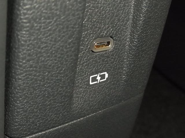 アルファードハイブリッド Z 4WD 1オーナー 左右独立ムーンルーフ デジタルミラー ユニバーサルステップ パノラミックビュー トヨタチームメイト HUD BSM 純正14型ナビ シートベンチレーション ステアヒーター パワーバックドア 両側電動スライド セーフティセンス ETC2.0(46枚目)