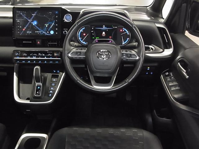 ヴォクシー ハイブリッドS-Z 快適利便パッケージ ユニバーサルステップ パノラミックビュー トヨタチームメイト 後席モニター BSM・PKSB 純正10.5インチDA+&ナビ セーフティセンス ETC2.0 BTオーディオ フルセグ AC100V プロジェクター式LED(11枚目)