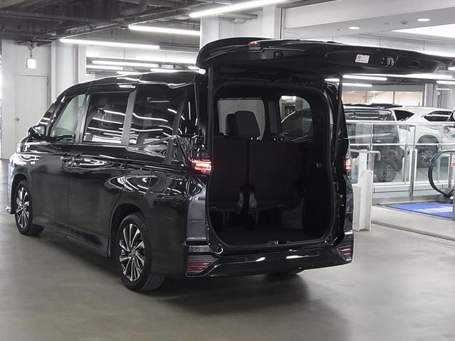 ヴォクシー ハイブリッドS-Z 快適利便パッケージ ユニバーサルステップ パノラミックビュー トヨタチームメイト 後席モニター BSM・PKSB 純正10.5インチDA+&ナビ セーフティセンス ETC2.0 BTオーディオ フルセグ AC100V プロジェクター式LED(25枚目)