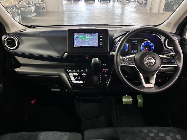 デイズ ハイウェイスター　Ｘ　プロパイロットエディション　アラウンドビューモニター　エマージェンシーブレーキ　車線逸脱警報　プロパイロット　ストラーダナビ　ＢＴオーディオ　フルセグＴＶ　インテリキー　シートアンダートレイ　フロント・バックソナー　ＬＥＤランプ（4枚目）