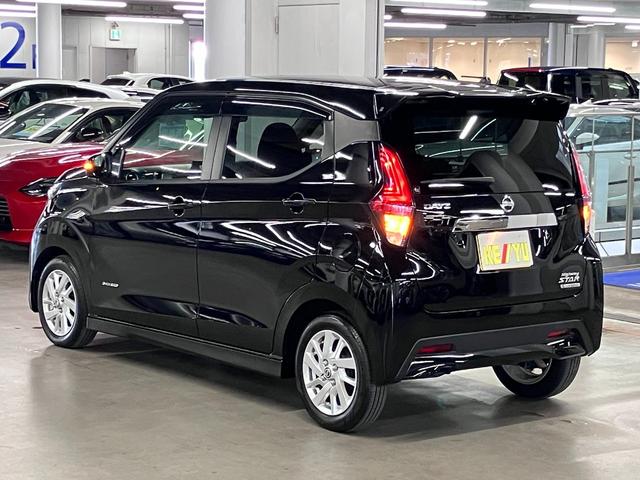 デイズ ハイウェイスター　Ｘ　プロパイロットエディション　アラウンドビューモニター　エマージェンシーブレーキ　車線逸脱警報　プロパイロット　ストラーダナビ　ＢＴオーディオ　フルセグＴＶ　インテリキー　シートアンダートレイ　フロント・バックソナー　ＬＥＤランプ（8枚目）