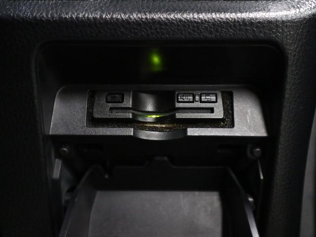 ヴォクシー ZS 煌 TRDフルエアロ アルパイン11インチナビ&後席モニター 両側電動スライド セーフティセンス クルコン ETC バックカメラ BTオーディオ フルセグTV CD・DVD USB 後席テーブル LEDライト 純正16AW(19枚目)